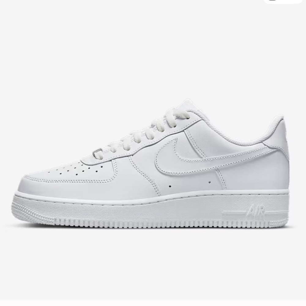 Nike Air Force 1 Sneakers Size 11 Men - Picture 3 of 9